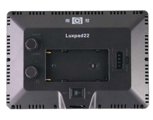 Профессиональный накамерный светильник Nanlite (Nanguang) CN-LUXPAD22