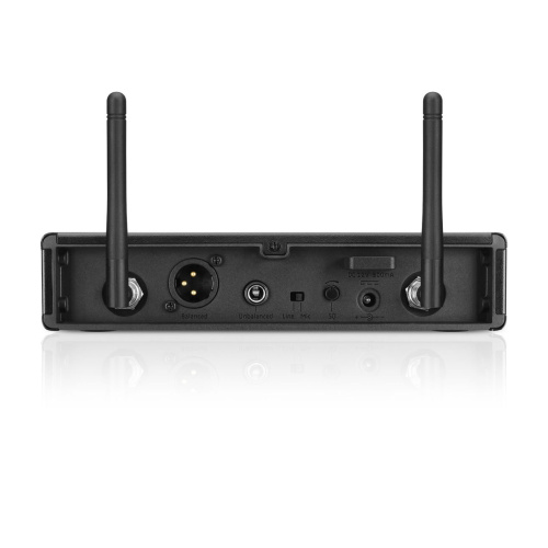 XSW 2-ME2-A Беспроводной комплект с body-передатчиком, петличным микрофоном ME2 и двухантенным приемником Sennheiser