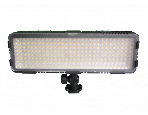 LED светильник 5600К, мощность – 14,4Вт, 240 светодиодов, 1330Лм Nanlite (Nanguang) CN-2400 Pro 5600K