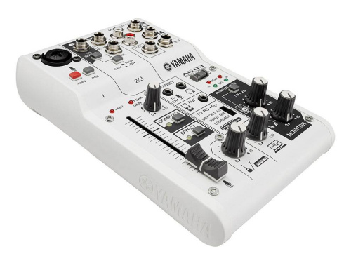 Микшерный пульт YAMAHA AG03